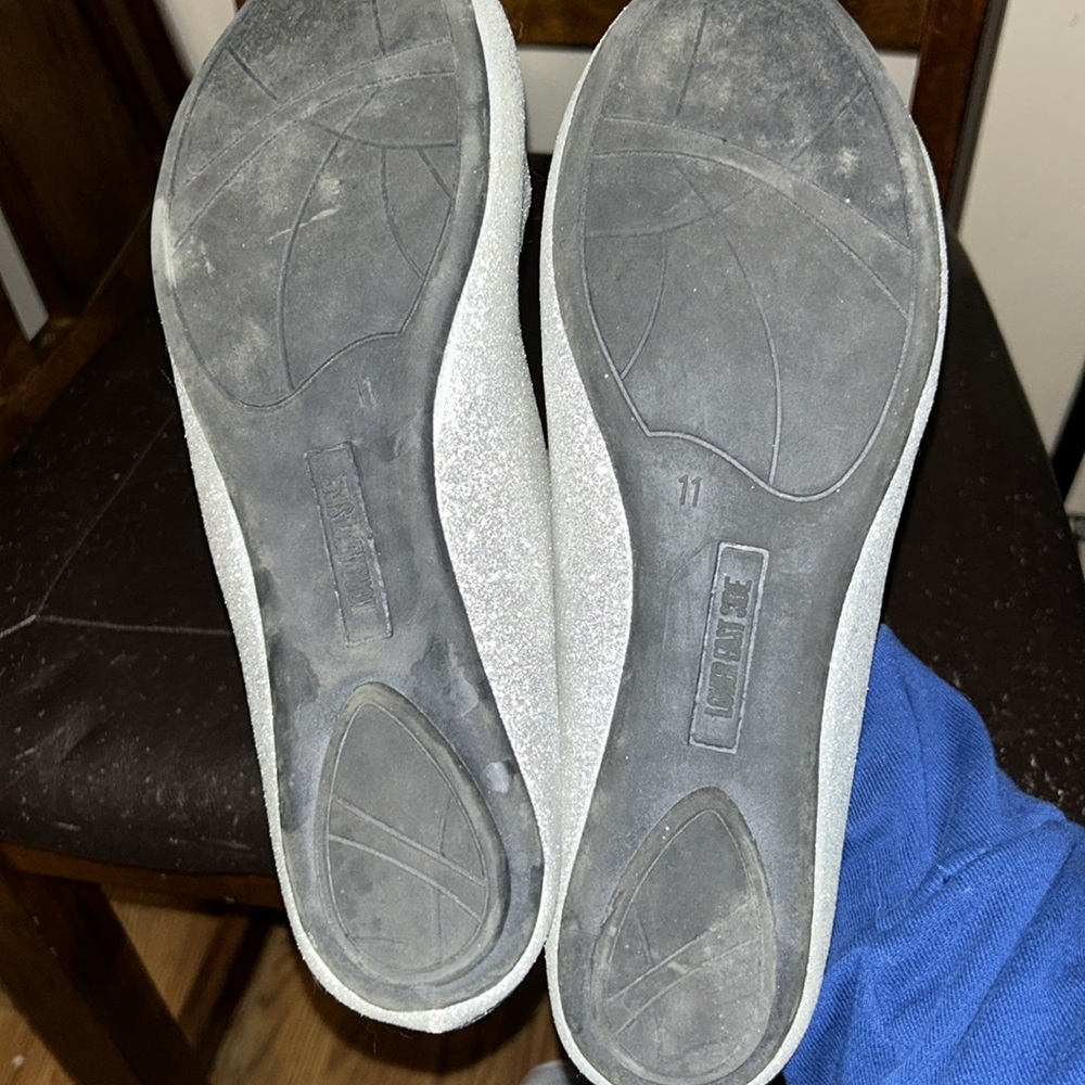 Prom shoe! Womens 11 silver sparkle flats lower east side - Picture 3 of 3